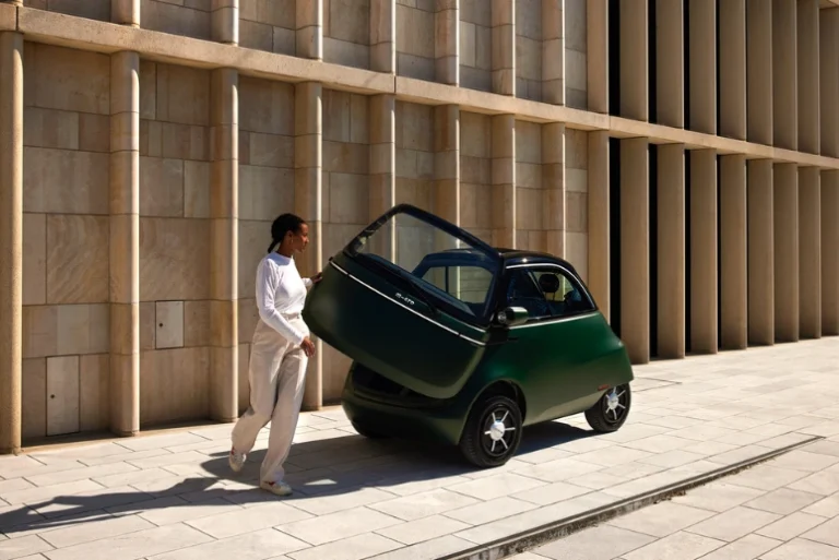 Microlino coche eléctrico pequeño barato