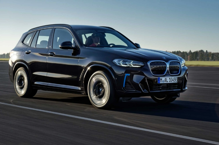 La carga de BMW iX3