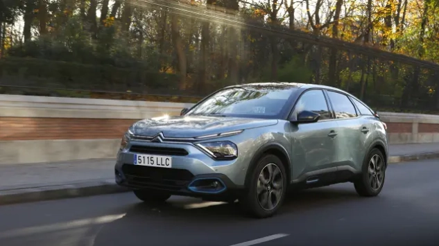 La carga de Citroën NC4 E 5P