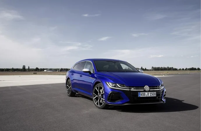 La carga de Volkswagen Arteon 1.4 Phev 5P